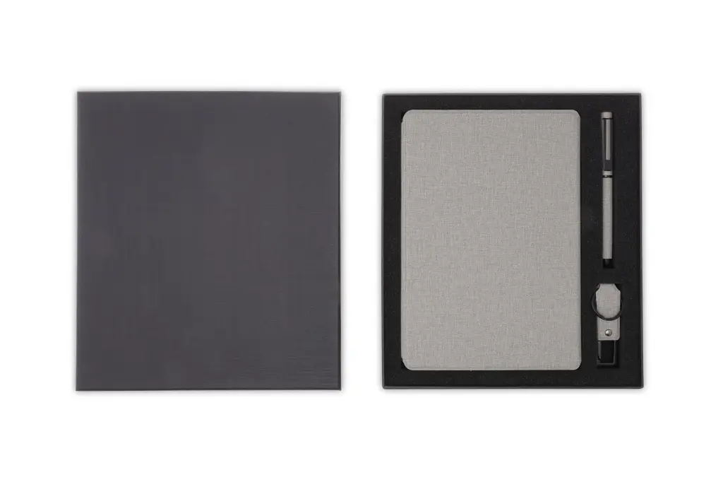 CHANGE ZERO Sustainable Gift Set with Refillable Notebook, Pen & USB Keychain - Grey (6).webp