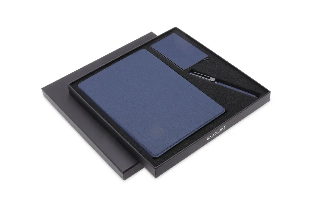 CHANGE ZERO Sustainable Gift Set with Refillable Notebook, Pen & Cardholder - Navy (6).webp